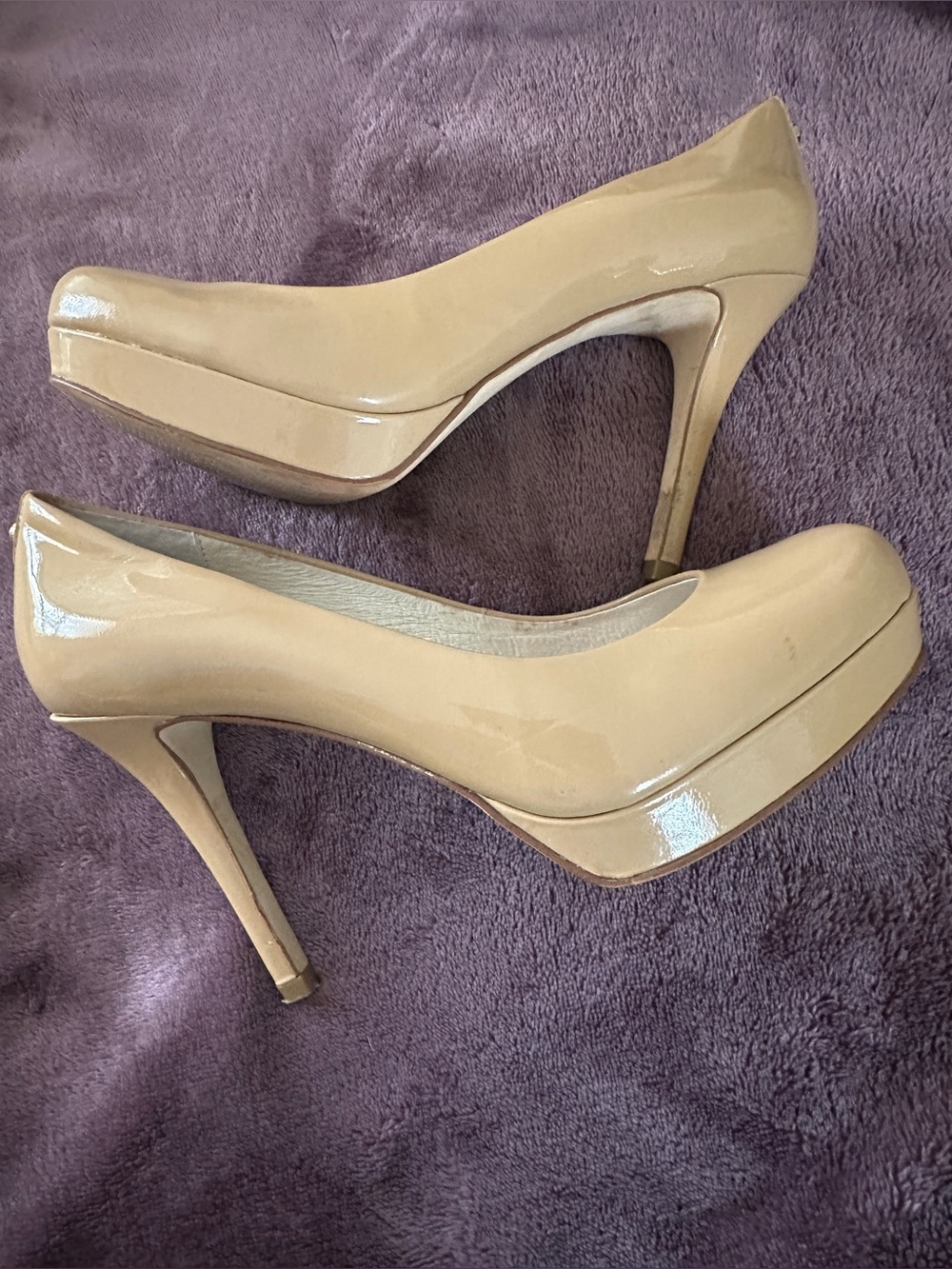 Michael Kors MK Patent Beige/Tan Platform Pumps Sz 6.5 EUC